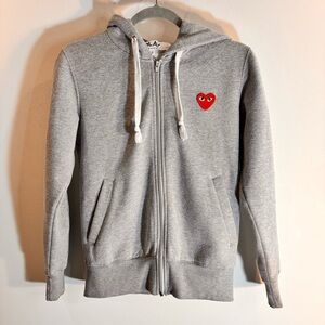 COMME DES GARCONS PLAY Sz S Hoodie with Heart Patch and Decals at Back Zipper